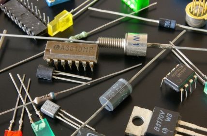Icwhale revolutioniert die Beschaffung elektronischer (Foto: AdobeStock - Thomas N 2346440)