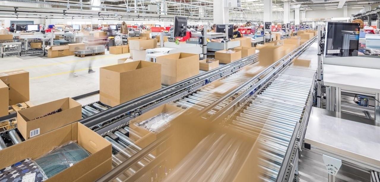Walbusch-Gruppe setzt auf automatisierte Logistikkomponenten für (Foto: WWW.NEUSCHAEFER-RUBE.DE)